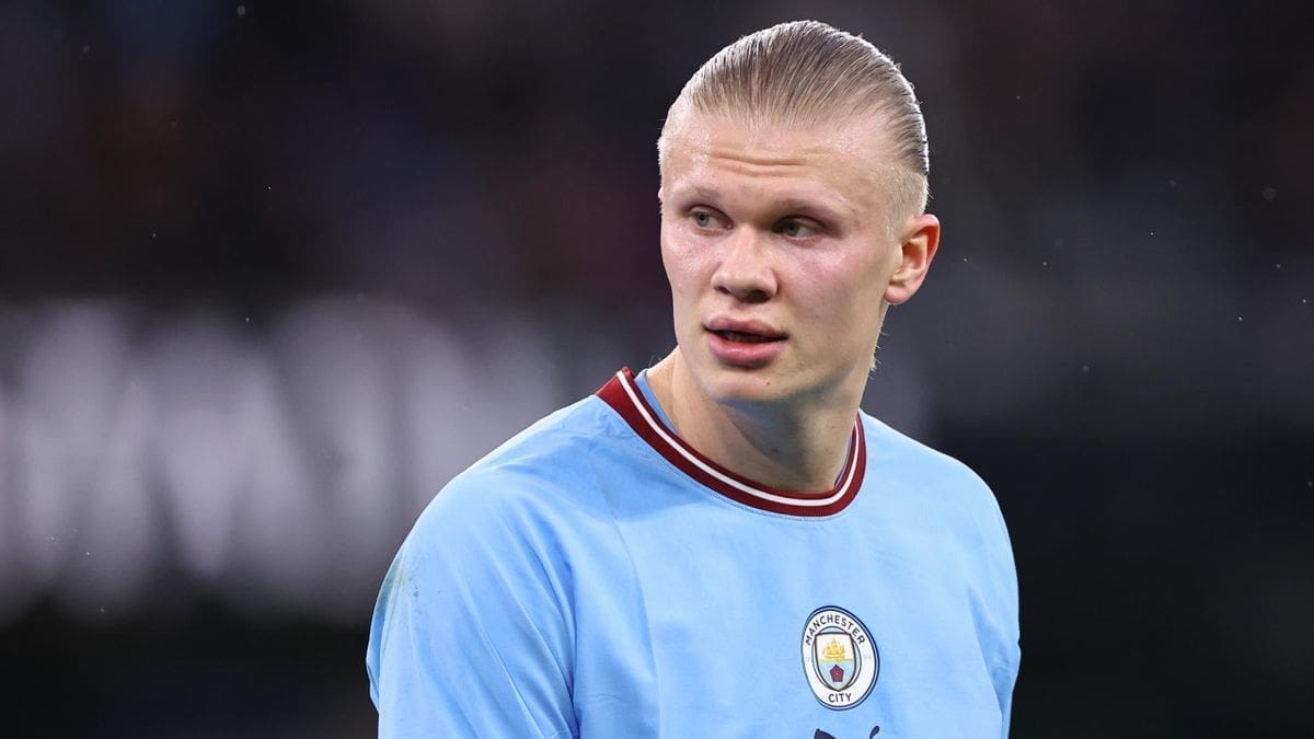 Erling Haaland Wins The Award For Best Player In The English Premier League