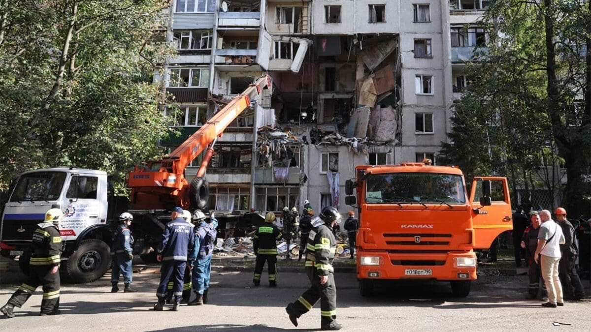 Devastating Residential Gas Explosion In Moscow Suburb Leaves Seven ...