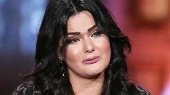 سما المصري تسجد لله شكرًا بعد براءتها في اتهامها بسب وقذف مرتضى منصور