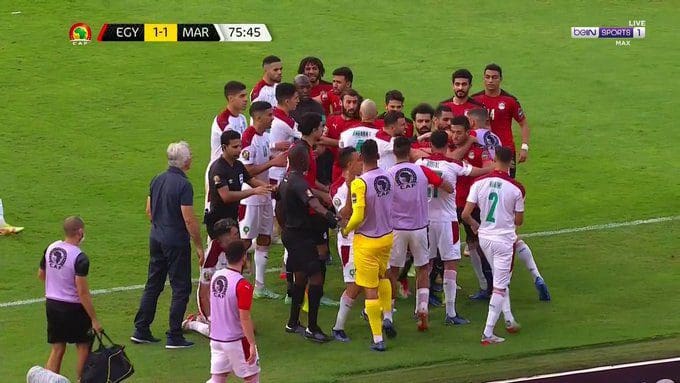 مراسل MBC مصر يكشف لبرنامج الحكاية تفاصيل المشكلة التي حدثت بين لاعبي منتخب مصر والمغرب بعد انتهاء المباراة 1 30/1/2022 - 10:57 م