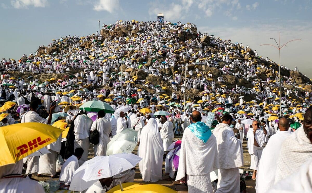 استقبال هلال ذي الحجة غدًا: بداية العد التنازلي لأيام الحج المباركة