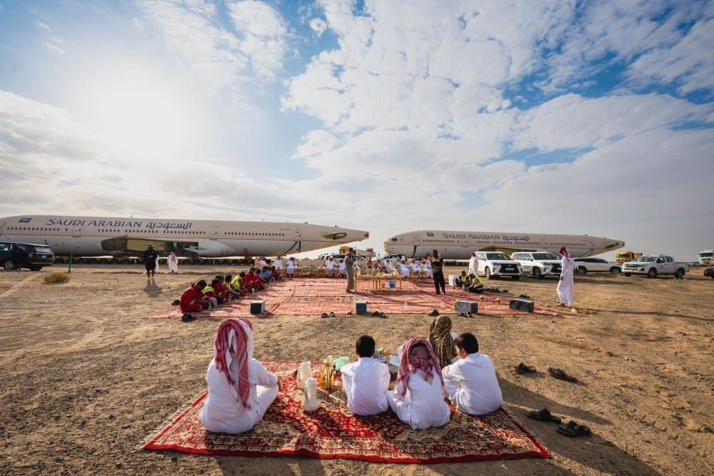 رحلة برية غير مسبوقة: الخطوط الجوية السعودية تنقل طائراتها العملاقة من جدة إلى الرياض عبر البر لتتحول إلى معالم ترفيهية مبهرة في موسم الرياض